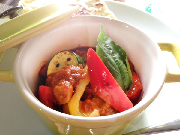 夏野菜チキンカレー