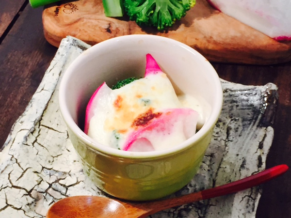 ブロッコリーとカブのクリーミー焼き