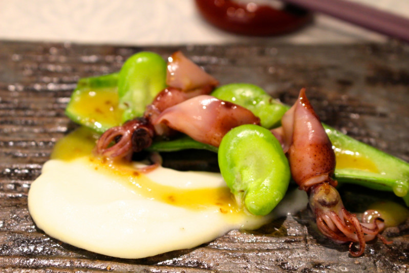 ほたるいかと空豆の和え物